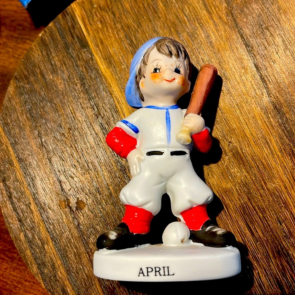 Baseball Player with Ball & Bat - Vintage Lefton Hand Painted Figurine    Taiwan